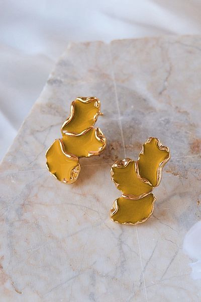 AURRARİ Yellow Enamel Leaf Earrings