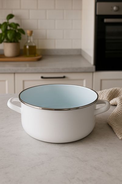 Makri Pot Enameled, 22 Cm, 4 L, White