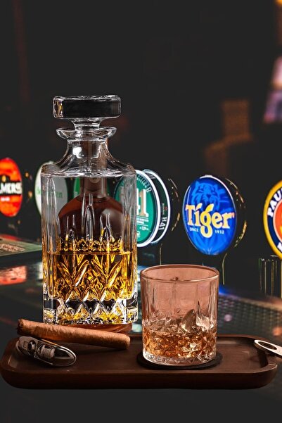 MADAME LUDA Chivas 7 Piece Whisky-Vodka-Wine-Glass Flask (Karaf) Set. (6 Whisky Glasses+Caraf)