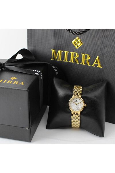 marblino Wristwatch comes with complete camera accessories.