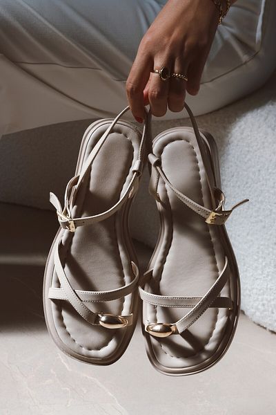 POLKA STORE Soft Gold Metal Ring Detailed Ribbed Sandals