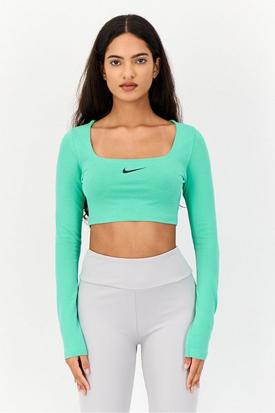 Nike Women Sportswear Fit Long Sleeves Outdoor Top, Green