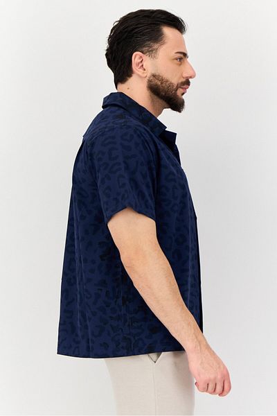 Nike Men Loose Fit Short Sleeve Outdoor Shirt, Multicolor