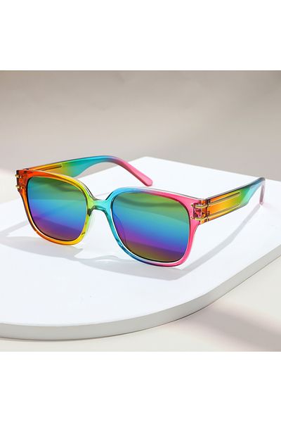 Choice A Fashion Women Sunglasses Square Sunglasses for Men and Women Trendy UV400 Resistant Rainbow Versa.