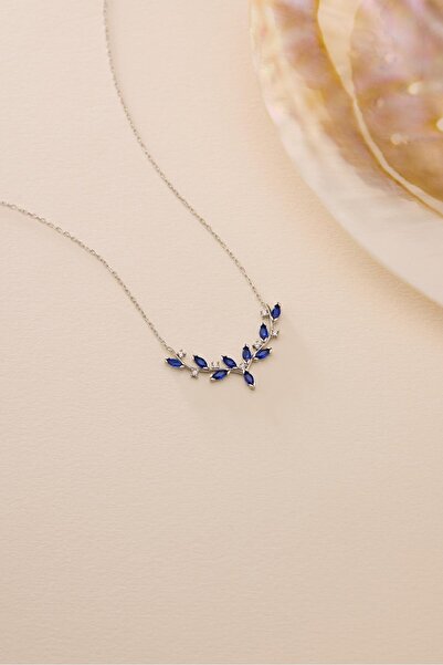 Nereze 925 Ayar Gümüş Rodyum Kaplama Mavi Mekik Taşlı Zarif Sarmaşık Kolye