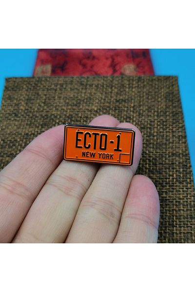 Choice A 1pc Ghostbusters Ecto-1 License Plate enamel pins and blouse lapel brooch Men women fashion jewel.