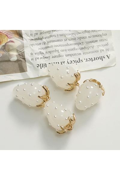 Choice White 1pcs 3D Resin Sweet Strawberry Shape Fruit Pendant Charms For DIY Jewelry Making Earring Neckl