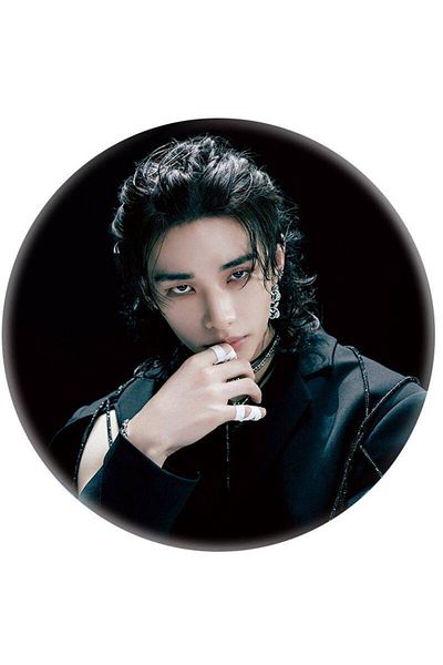 Choice STR 003 KPOP STRAYKIDS Tinplate Badge Round Brooch Album Photo Li Longfu New Album Peripheral Item A