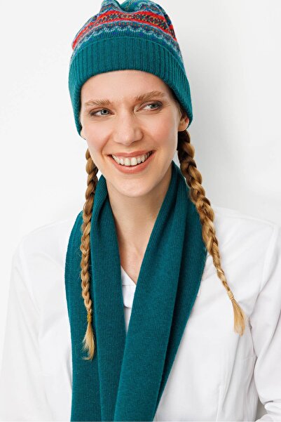 Desen Triko Women's Woolen Kaşkol with Jacquard Tassels on the Edges Early C. E.