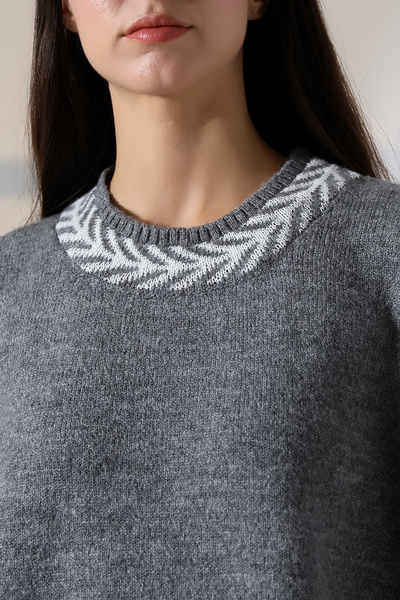 ALCHON Round Neck Half 3/4 Sleeve Patterned Jacquard Panel Loose Comfortable Basic Stylish Elegant Knitwear Sweater