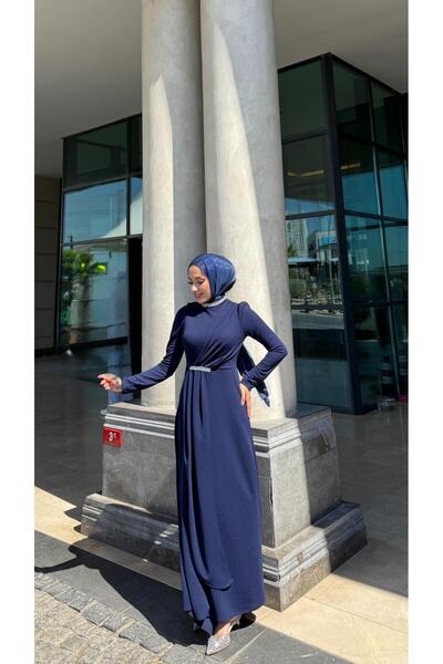 moda zeynaa YAKA VE BEL TAŞ DETAYLI ÖRME CREP ELBİSE