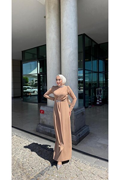 moda zeynaa YAKA VE BEL TAŞ DETAYLI ÖRME CREP ELBİSE