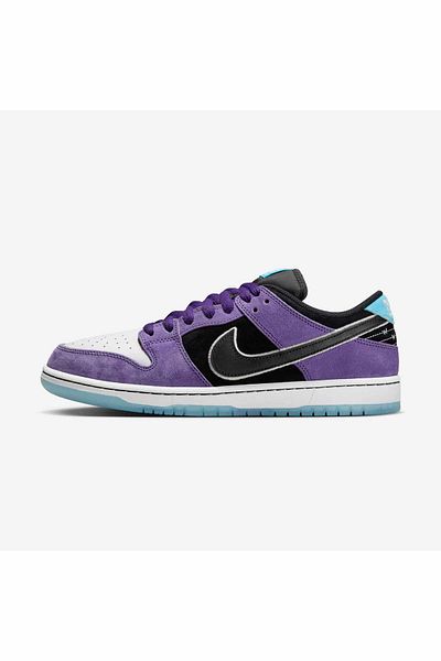 Nike Dunk SB x Hayley Wilson "Black and Court Purple"