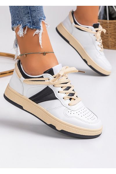 starlike Women's white and black sports shoes A098