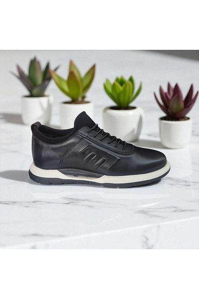 Voyager Men's Genuine Leather Orthopedic Rubber Sole Lace Light Casual Shoes