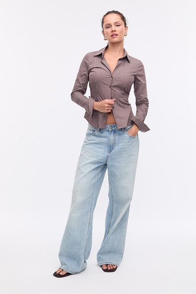 Stradivarius قميص مخطط أساسي ملائم