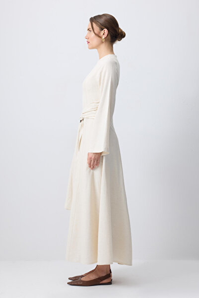 Touché Privé DOĞAL DOKULU KEMER DETAYLI ELBİSE