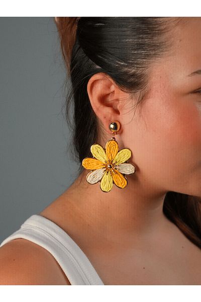 Sumen Butik Flower Symbol Gold Detailed Dangle Summer Earrings