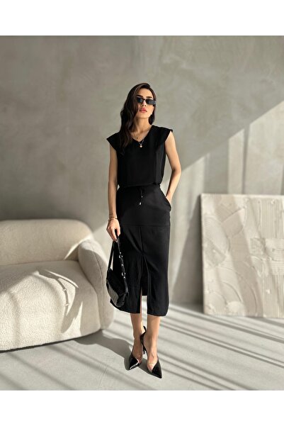 DAPHN بدلة نسائية من قماش أيروبين – تنورة صيفية مدمجة موديل أنيق