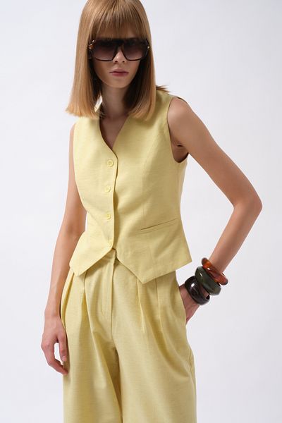 Black Fashion Flato Pocketed Buttoned Yellow Vest