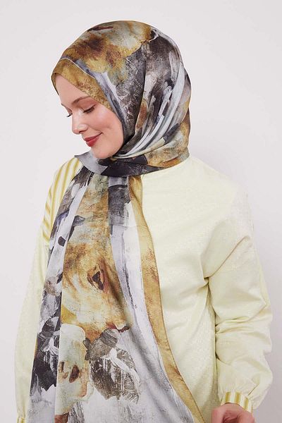 Levidor Abstract Flower Pattern Indian Silk Shawl