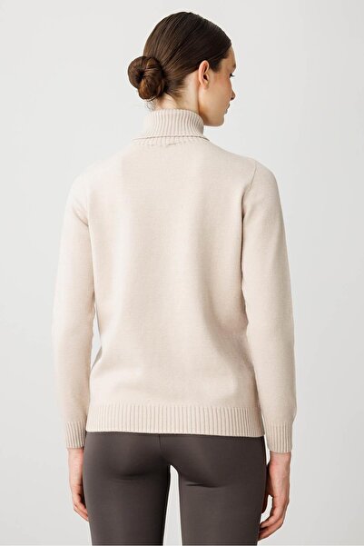 Desen Triko Women's Full Turtleneck Front Diamond Embroidered Sweater Beige