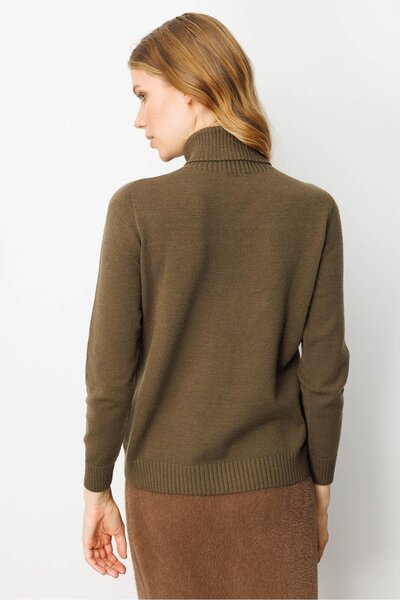 Desen Triko Women's Full Turtleneck Front Diamond Embroidered Sweater Khaki