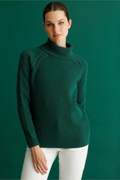 Desen Triko Women's Full Turtleneck Sleeve Beaded Wool Sweater Pre-War