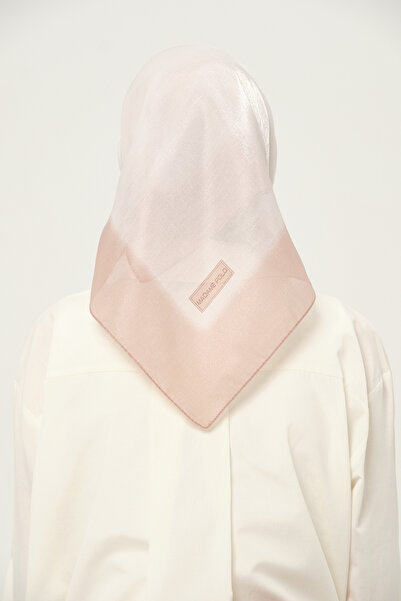 Madame Polo Κεχριμπαρένιο τετράγωνο κασκόλ 90x90 εκ. Αντιολισθητικό ύφασμα εκρού