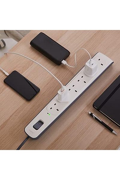 Belkin شريط حماية من زيادة التيار بستة اتجاهات/ستة مقابس مع سلك بطول مترين - ملحق كهربائي عالي التحمل
