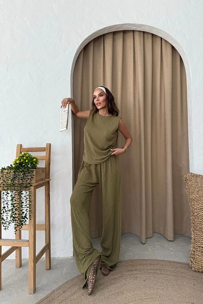 MOZENA Seersucker Zero Sleeve Smocked Blouse and Pants Set