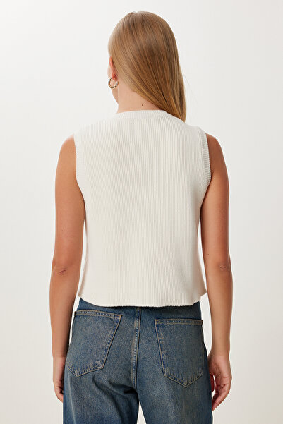 Happiness İstanbul Kadın Kemik Şık Düğmeli Cepli Triko Yelek PF00111