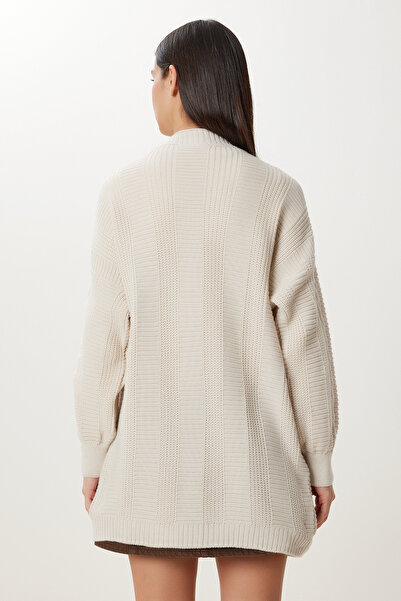 Happiness İstanbul Cremefarbene Oversize-Strickjacke mit Ballonärmeln für Damen DD01033