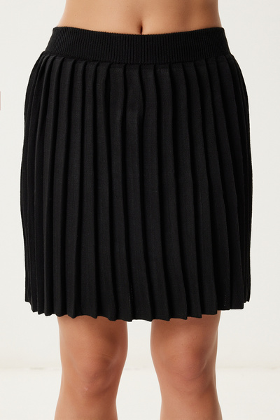 Happiness İstanbul Жіноча чорна плісирована міні-спідниця-трико PF00114