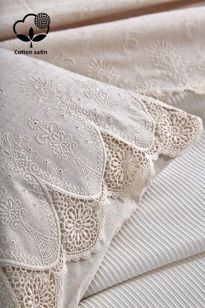 Nazik Home Emma Lace Double 7 Piece Duvet Cover Pique Set
