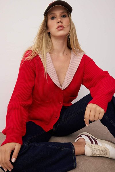 Trendyol Collection Red Color Block V-Neck Detail Soft Texture Knitwear Cardigan Twoaw26Hi00059
