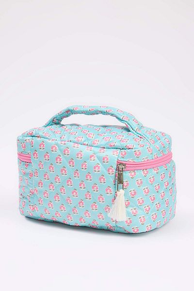 Trendyolmilla Beauty Geantă de machiaj cu capac cu model de flori de mentă TKZSS25SY00000