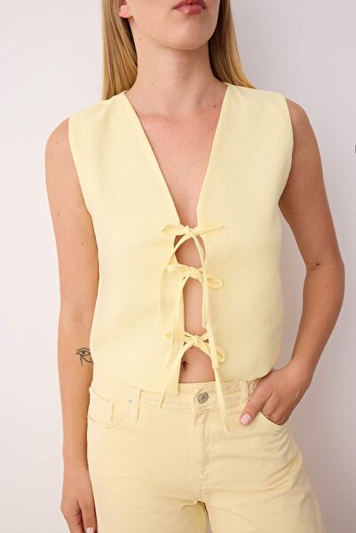 Trendyol Collection Yellow Binding Detailed Linen Look Woven Vest Twoss25Ye00124