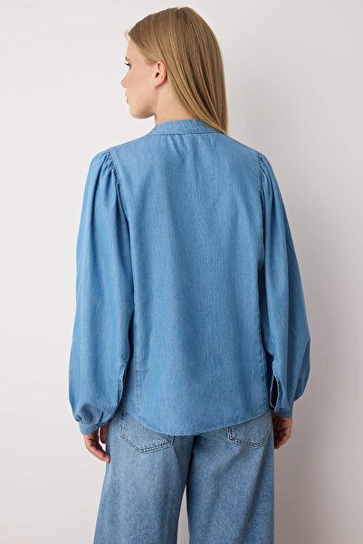 Trendyol Collection Light Blue Denim Shirt with Balloon Sleeves Twoaw26Go00000