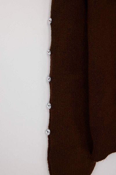 Trendyol Collection Кафяв пуловер с мека текстура и копчета TWOAW24KZ00384