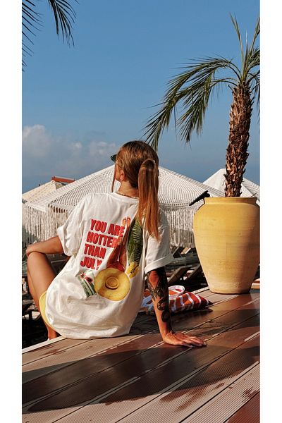 Le'sluette shadow of style You Are Hotter Than July Printed Oversize 100% Cotton T-Shirt