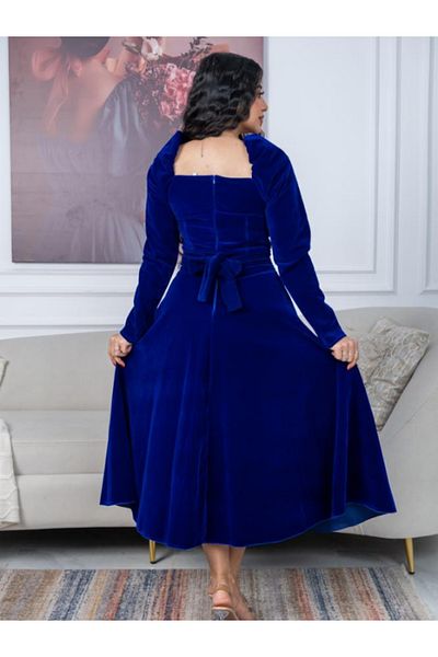 Nice Model Elegant Winter Wool Dress Long Sleeve V-Neck Straight Cut Formal Evening Party Dress
