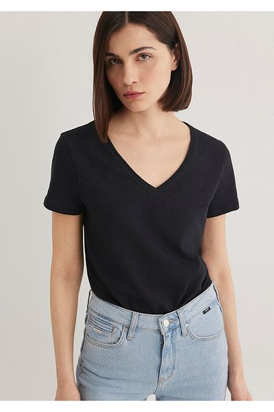 Mavi Černé tričko Slim Fit Flared s výstřihem do V -168260-900