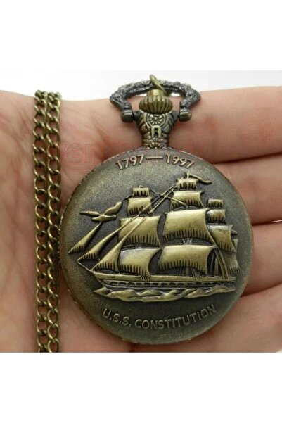 hediyesahibi Kişiye Özel Retro Gemi Kabartmalı Quartz Köstekli Saat