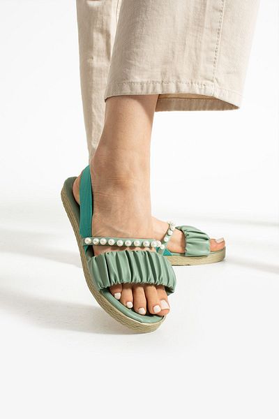 Moda Devrin Elastické sandály se zelenými perlami