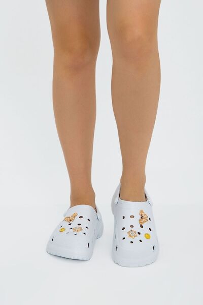 Moda Devrin Καθημερινές αδιάβροχες παντόφλες Sabo Doctor Nurse Hospital και Home με λευκά αξεσουάρ