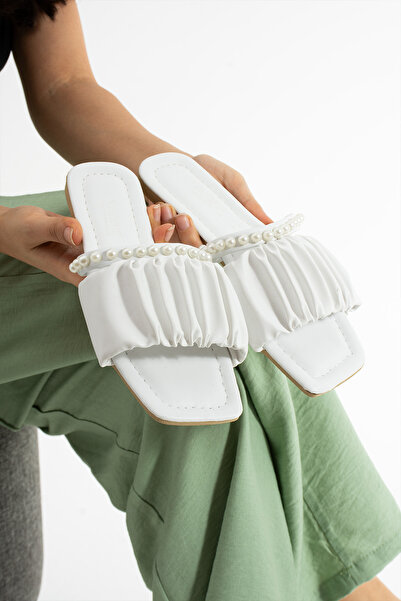 Moda Devrin Papuci de damă cu perle albe