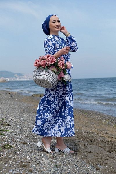 ENDERON Λευκό Floral Flared Hijab Εποχιακό Φόρεμα-Σαξ Μπλε