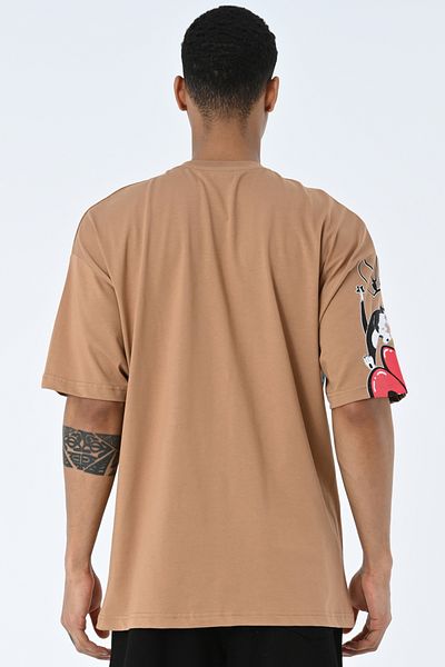 AMAZING CRASH Μπλουζάκι Unisex με στάμπα σε καφέ λαιμόκοψη