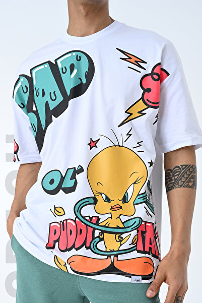 AMAZING CRASH تي شيرت أبيض برقبة دائرية مطبوعة بقصة كبيرة للجنسين